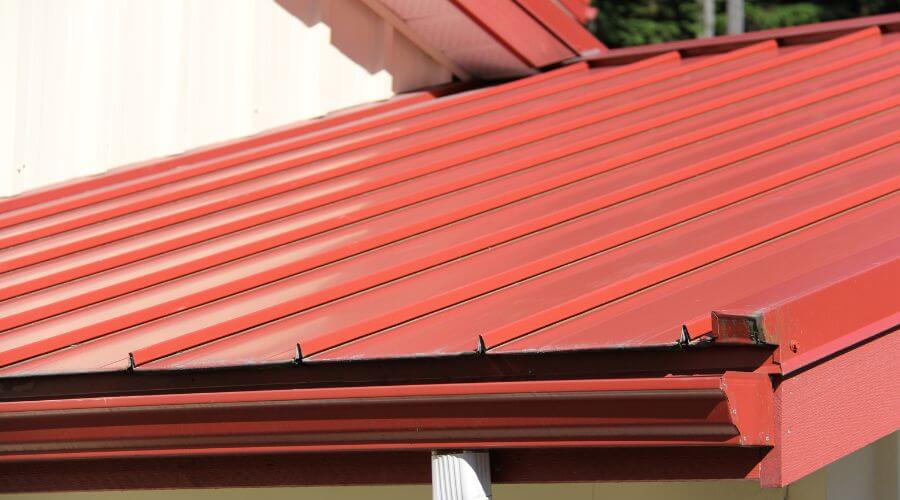 Professional gutter cleaning in Arizona